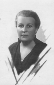 Marija Kuraitytė-Varnienė. Kaunas. Apie 1930