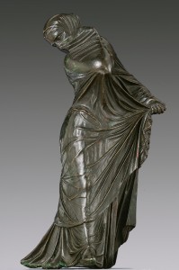 Bronzinė statulėlė. III–II a. pr Kr. Iš: www.metmuseum.org